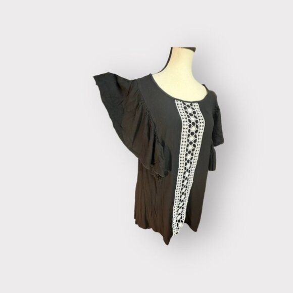 NWT Women’s 12 Bloomchic Black Solid Contrast Lace Ruffle Round Neck Blouse L - Picture 11 of 11